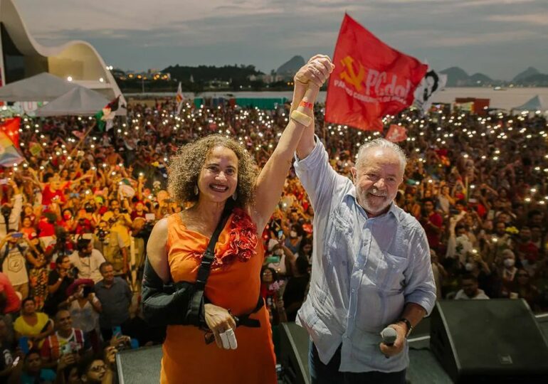 Lula agradece a parceria do PCdoB e defende Frente Ampla