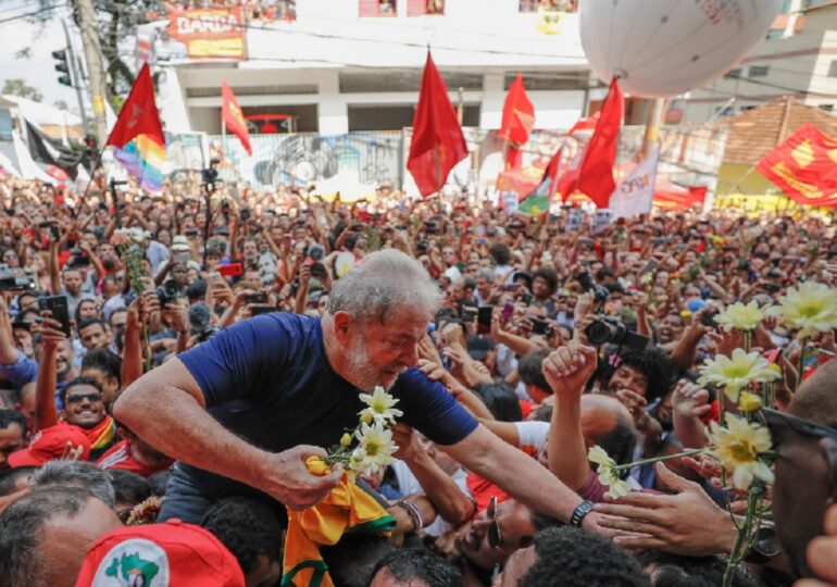Nem tornozeleira, nem restrições: Lula só sai de Curitiba com atestado de inocência