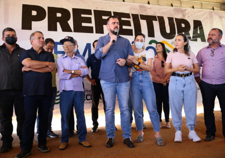 Gustavo e Vilmar abrem 30ª edição do Prefeitura em Ação na região do Cruzeiro do Sul