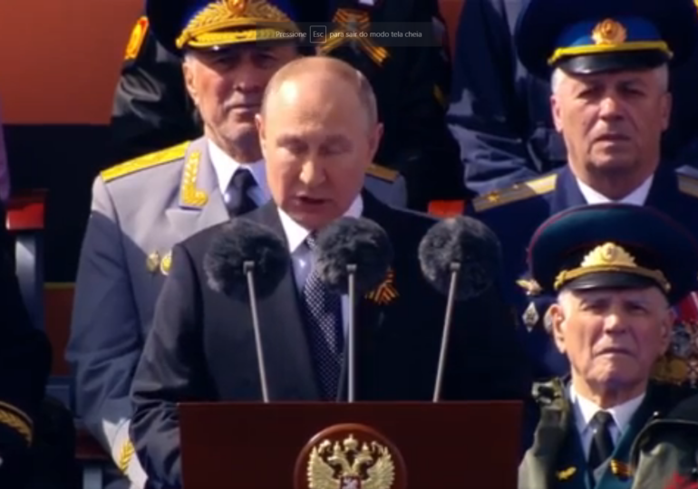 Putin diz que paz na Ucrânia depende da paz em Donbass