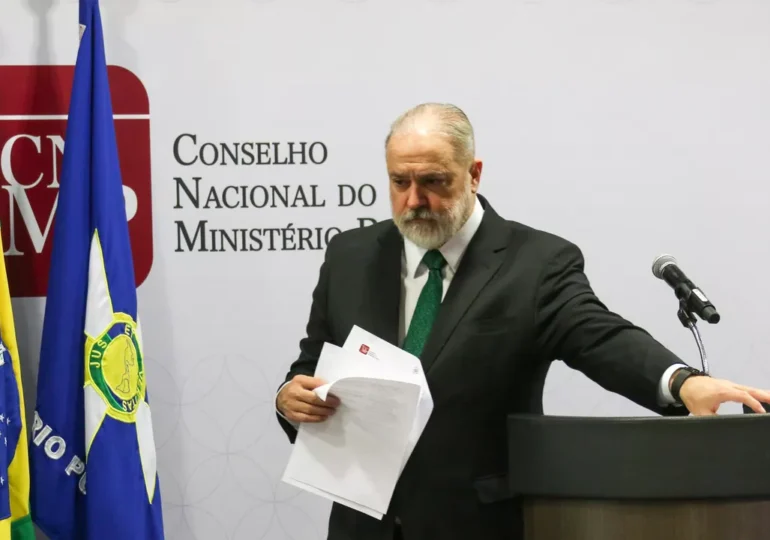 Lula quer antilavajatista e sem perfil político na PGR
