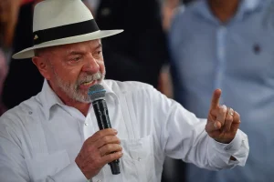 lula-1-300x200 CURY, ZEMA E CAIADO SÃO OS CANDIDATOS MAIS RICOS A PRESIDENTE DA REPUBLICA EM 2026